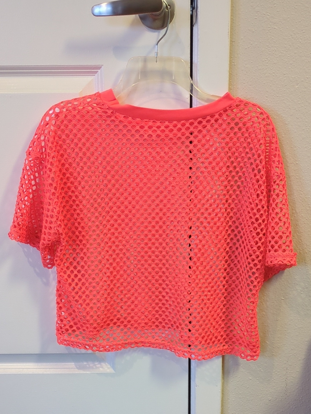 Women's Neon Pink Mesh Short Sleeve Top